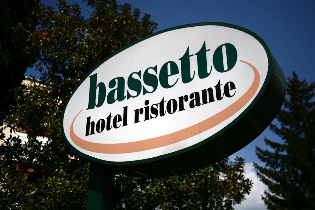 Hotel Bassetto Ферентино Екстериор снимка