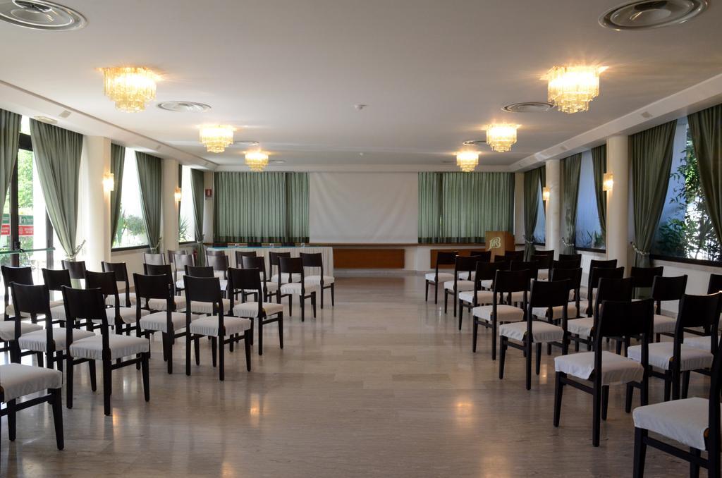 Hotel Bassetto Ферентино Екстериор снимка