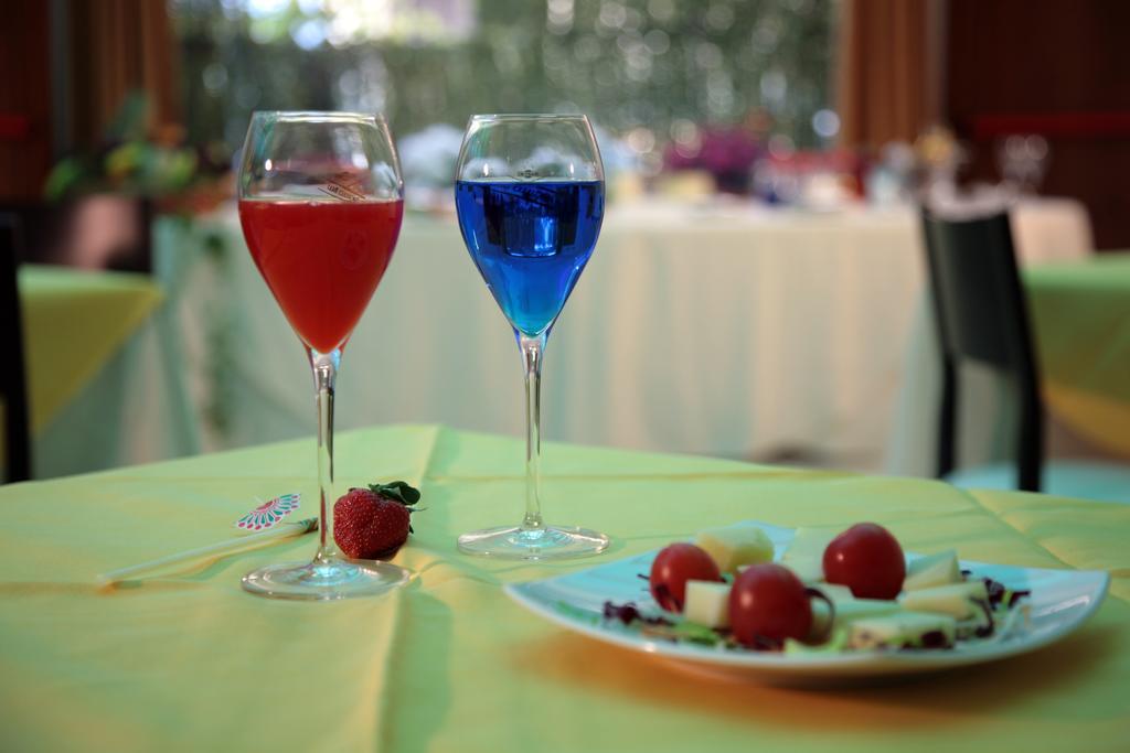 Hotel Bassetto Ферентино Екстериор снимка