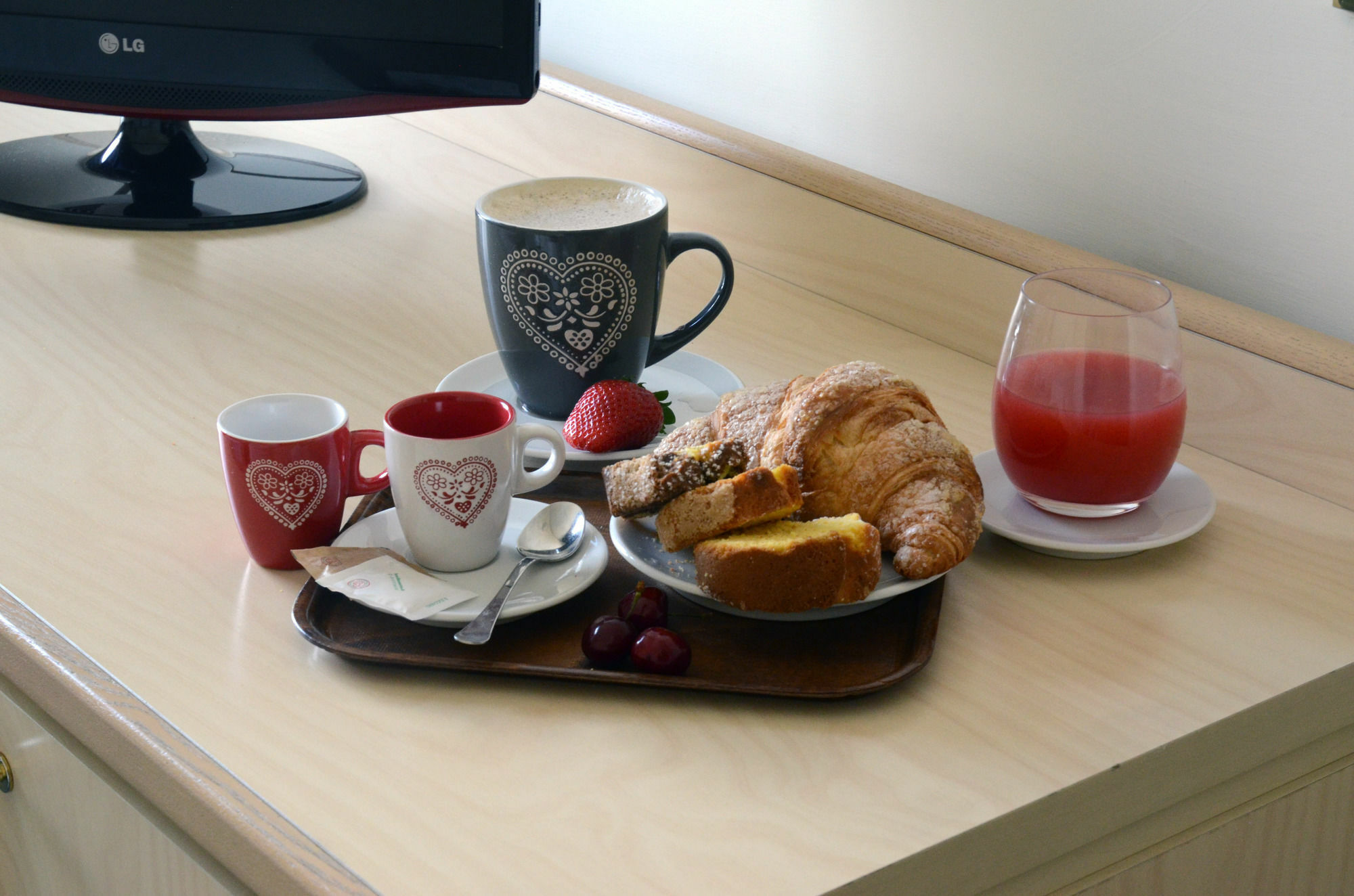 Hotel Bassetto Ферентино Екстериор снимка