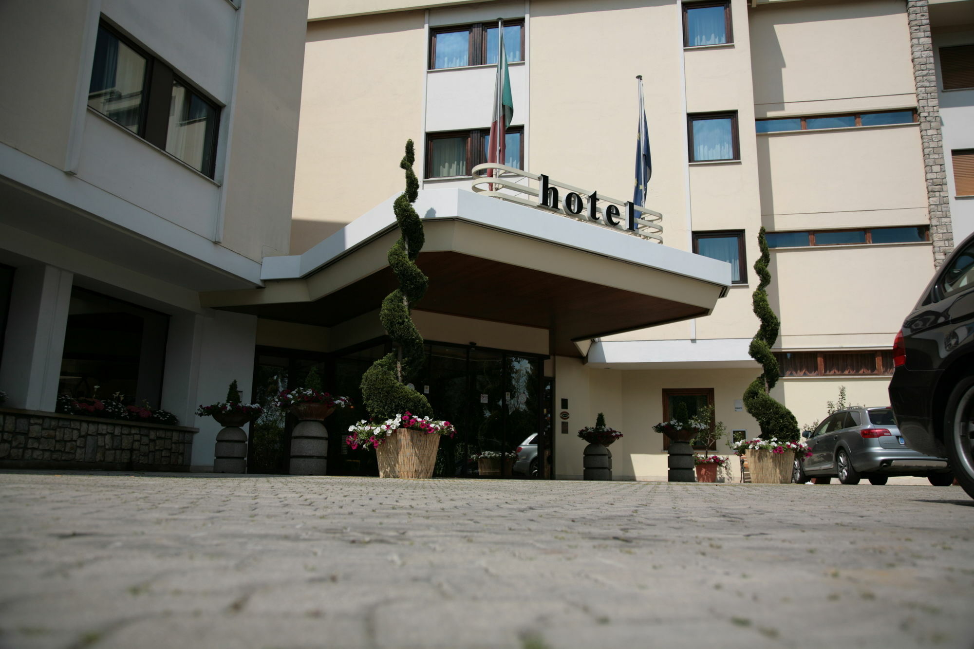 Hotel Bassetto Ферентино Екстериор снимка