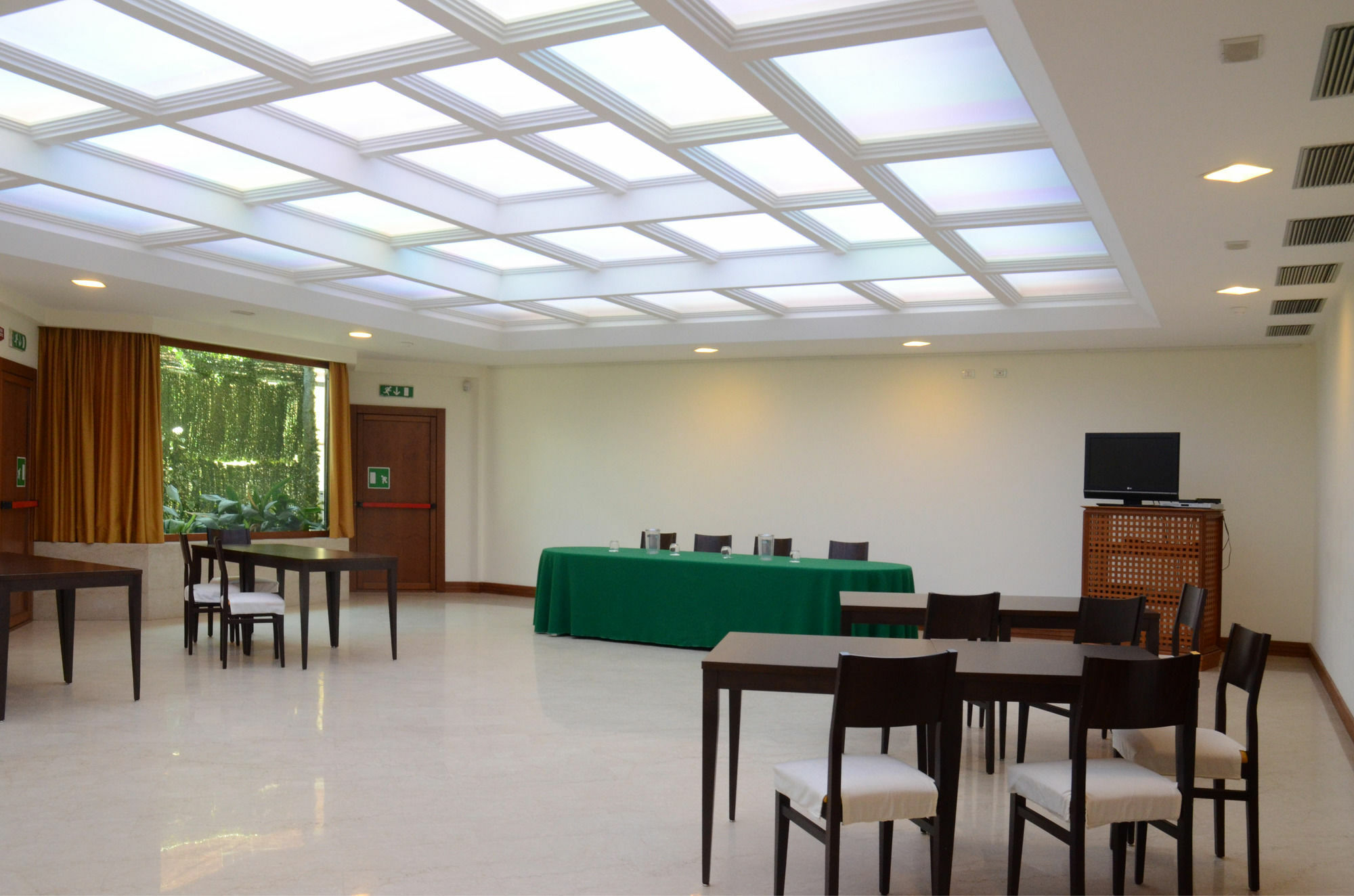 Hotel Bassetto Ферентино Екстериор снимка