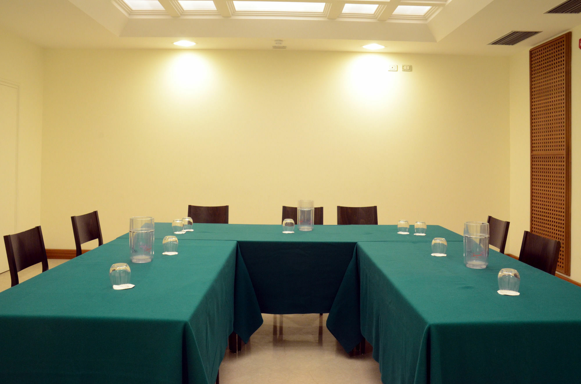 Hotel Bassetto Ферентино Екстериор снимка