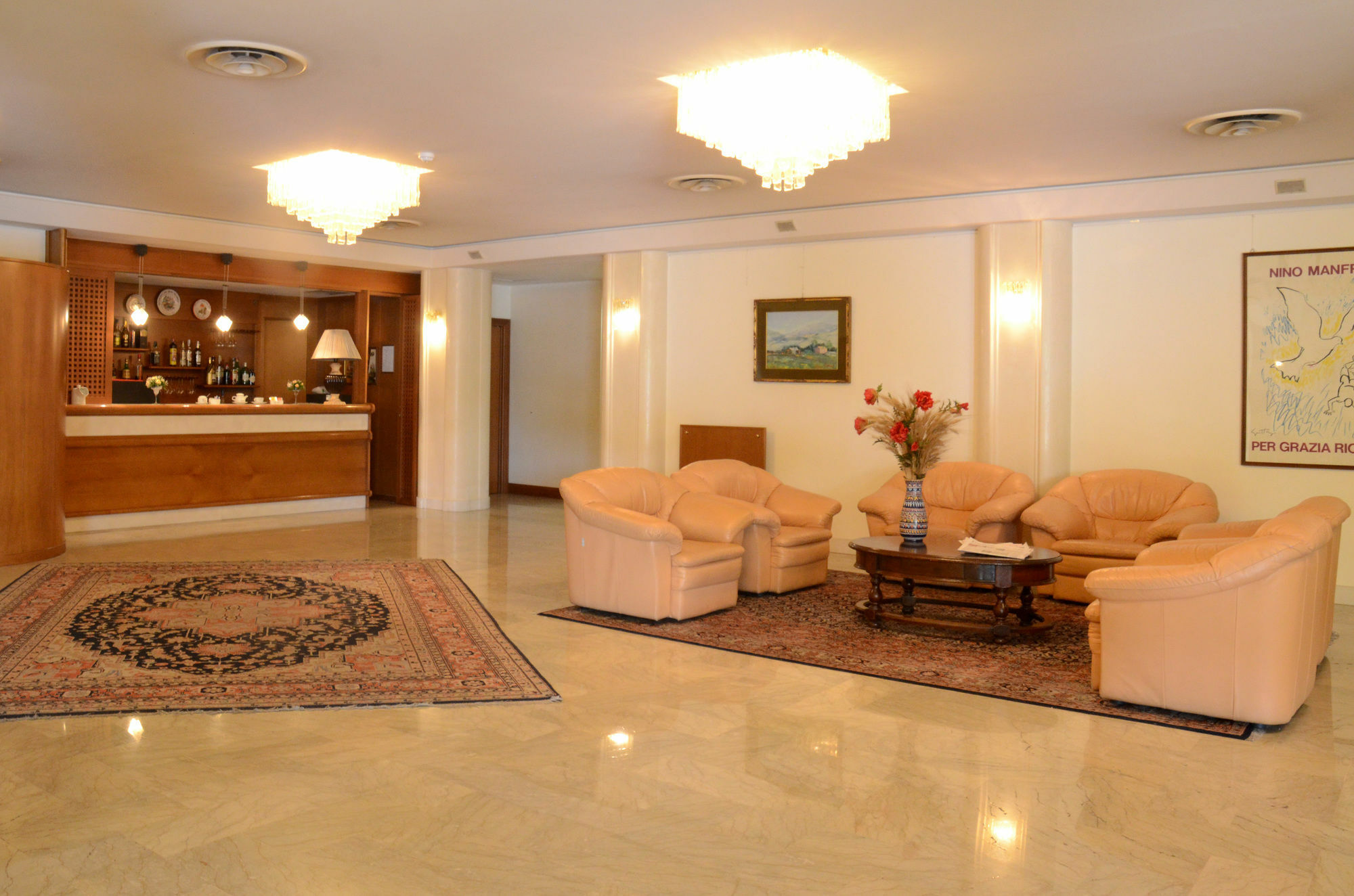 Hotel Bassetto Ферентино Екстериор снимка